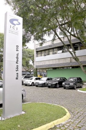 No limbo: Fruet ainda não indicou nova direção do instituto, localizado no Cabral. Foto de André Rodrigues/Gazeta do Povo