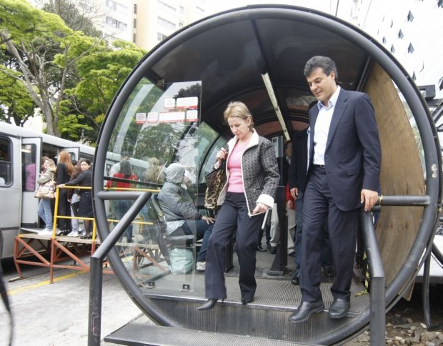 tn_620_600_Beto_Richa_andando_onibus_23-09