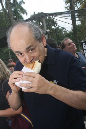 A declaração de Gustavo Fruet ocorreu pouco depois da 1ª Vinada Cultural de Curitiba