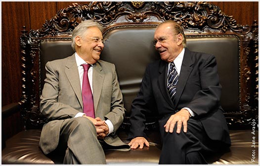 FHC é um ex-presidente mais neoliberal do que Sarney, mas confesso que Sarney é mais coronel do que FHC