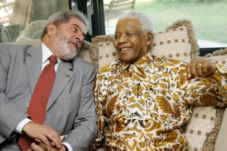 Lula era amigo de Mandela. Os dois são os maiores políticos de seus países de todos os tempos.