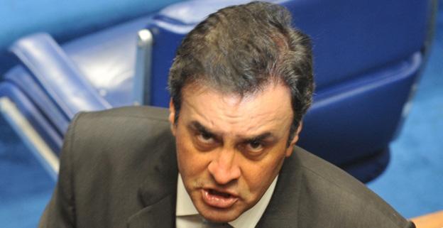 1326219798256-aecio1